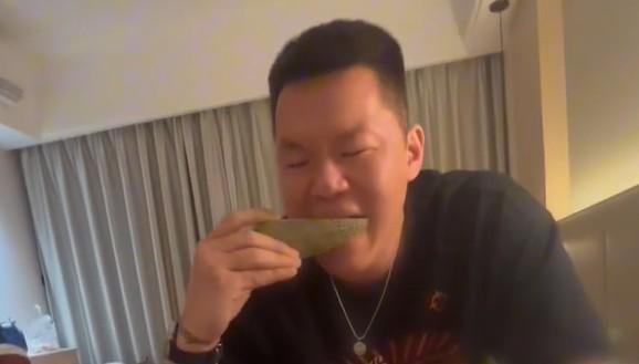 内涵吃瓜的视频大全,内涵吃瓜视频大盘点，笑料百出，精彩纷呈！