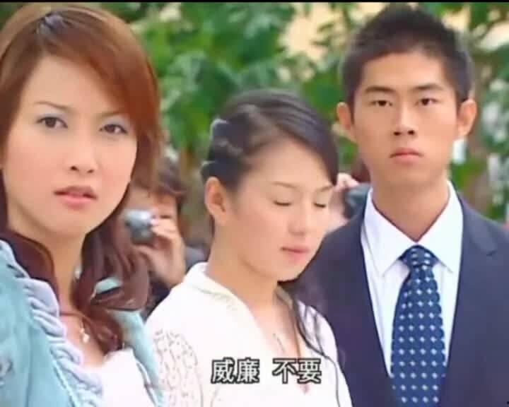 霸道总裁求婚吃瓜视频,吃瓜群众围观甜蜜瞬间
