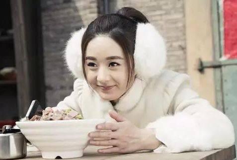 吃瓜摆烂刘依依视频,揭秘娱乐圈幕后故事