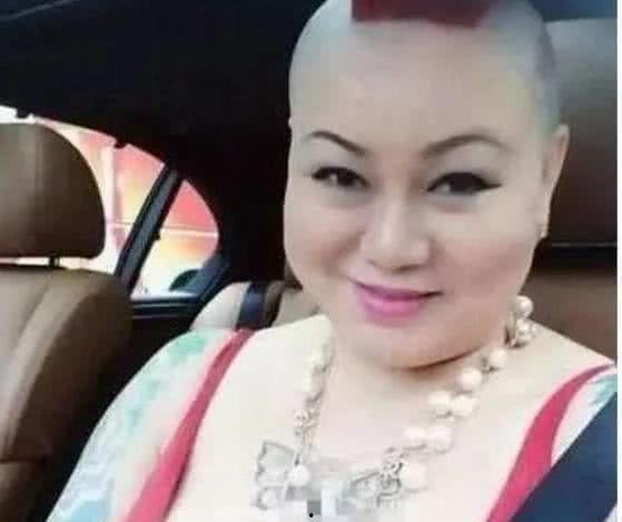 吃瓜富婆姐姐视频