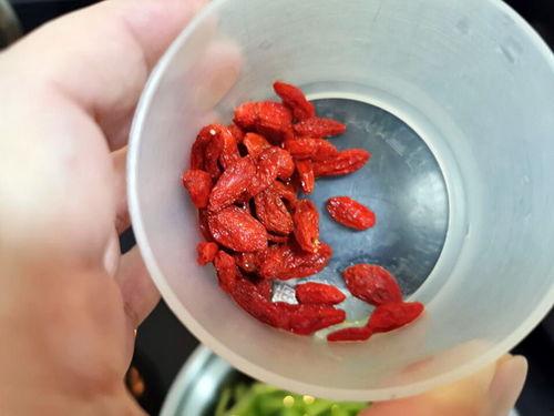 老鼠吃瓜群众视频,揭秘老鼠吃瓜群众的热闹一幕