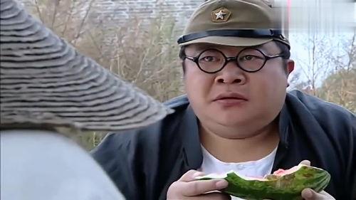 小兵张嘎胖翻译吃瓜视频,趣味横生短视频走红网络