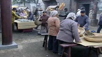 小兵张嘎胖翻译吃瓜视频,趣味横生短视频走红网络