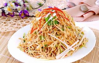 江苏人炒瓜丝怎么吃的视频,家常炒瓜丝的美味吃法揭秘