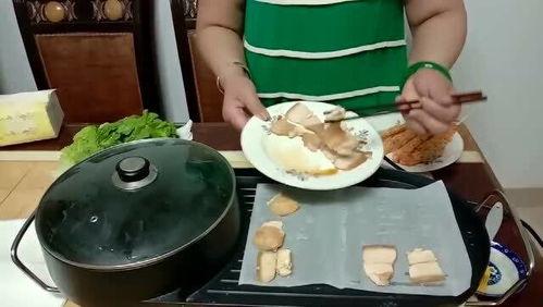 楠瓜吃烤肉原视频,美味瞬间，尽在这一刻