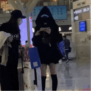 八组吃瓜少女视频,揭秘网络视频背后的真实故事