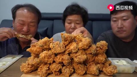 牛吃小瓜怎么样好吃呢视频,探寻地道美食的独特风味