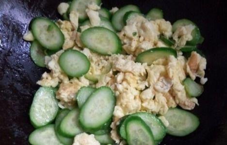 小秋瓜怎么吃最好吃视频,视频教你如何吃出最佳口感