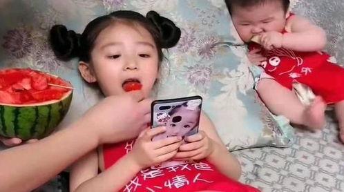 老父亲喂女儿吃瓜视频大全