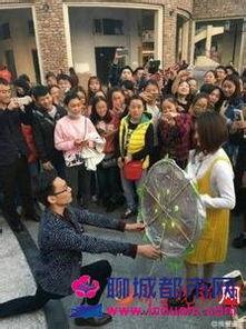 求婚事件吃瓜视频大全,求婚事件吃瓜视频大盘点，浪漫瞬间引发网友热议