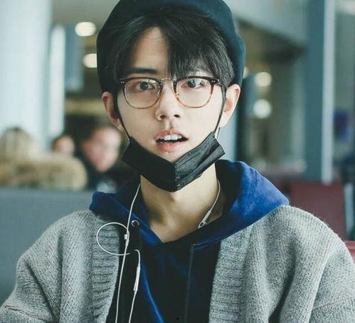 圈内吃瓜肖战王一博视频,揭秘娱乐圈幕后故事